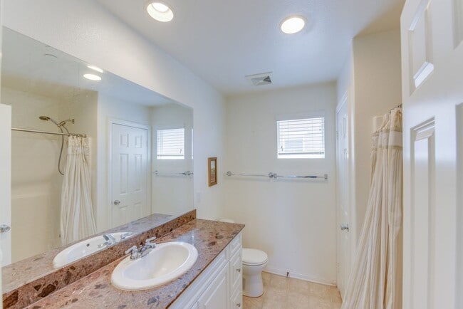 Building Photo - 7181 Logsdon Dr