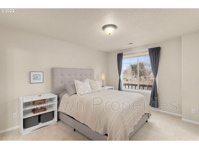 Building Photo - 11720 SW Willet Terrace