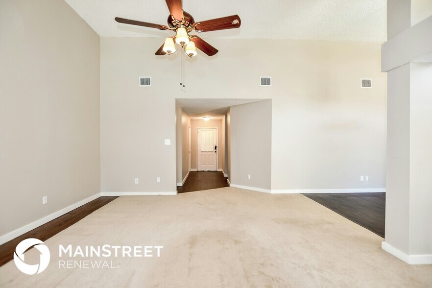 Building Photo - 8017 Weatherly Dr