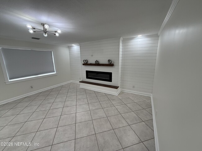 Building Photo - 1324 Grandview Dr