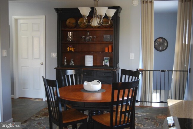 Building Photo - 6860 Engle Molers Rd