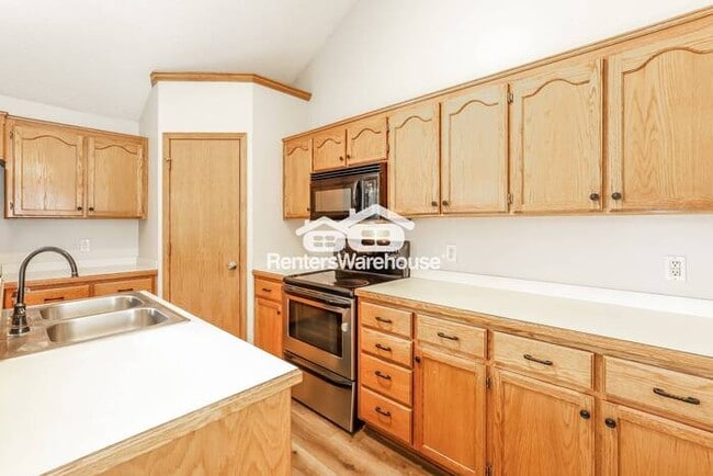 Building Photo - 3 Bedroom / 2.5 Bath in Liberty.