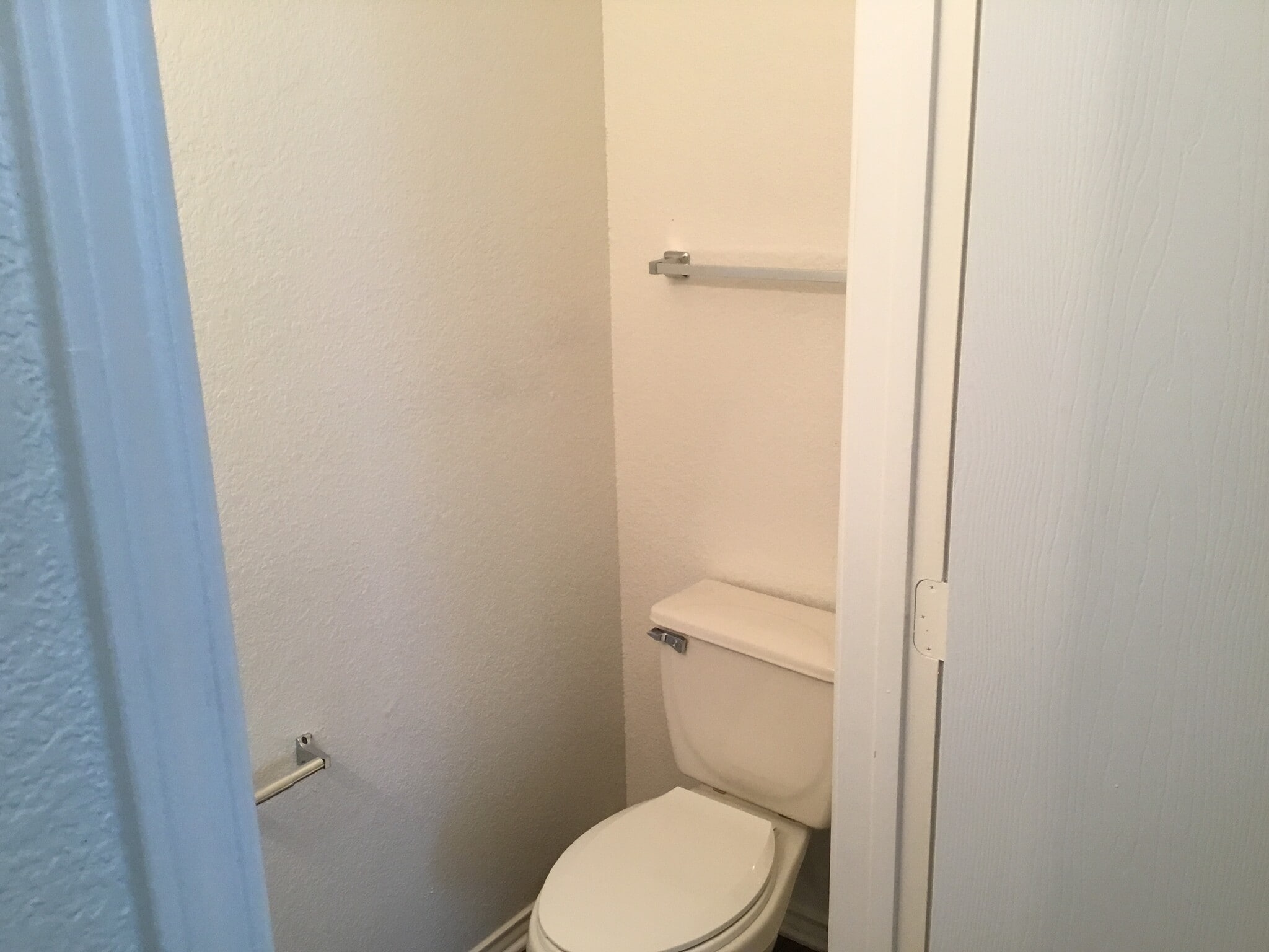 Building Photo - 6202 Roseborough Dr