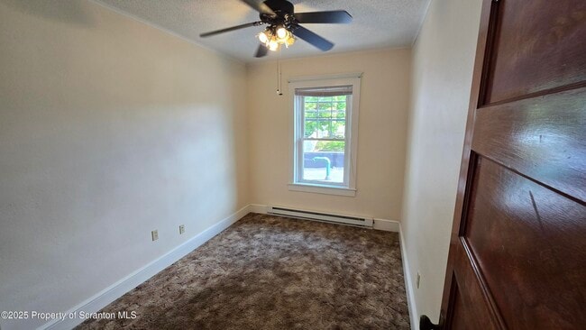 Building Photo - 281 E Main St