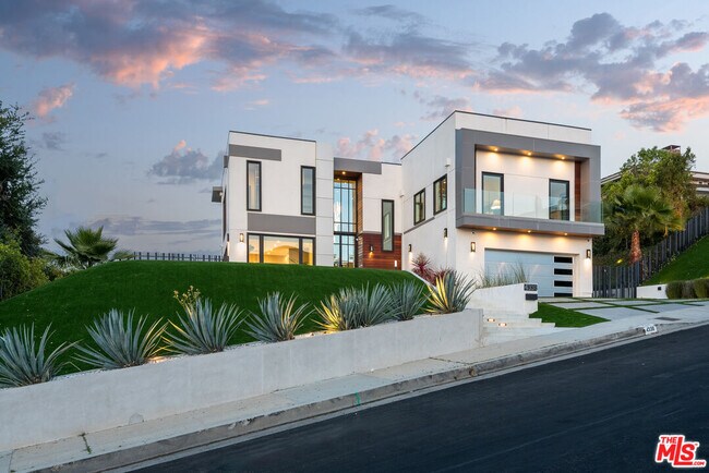 Building Photo - 4338 Gayle Dr