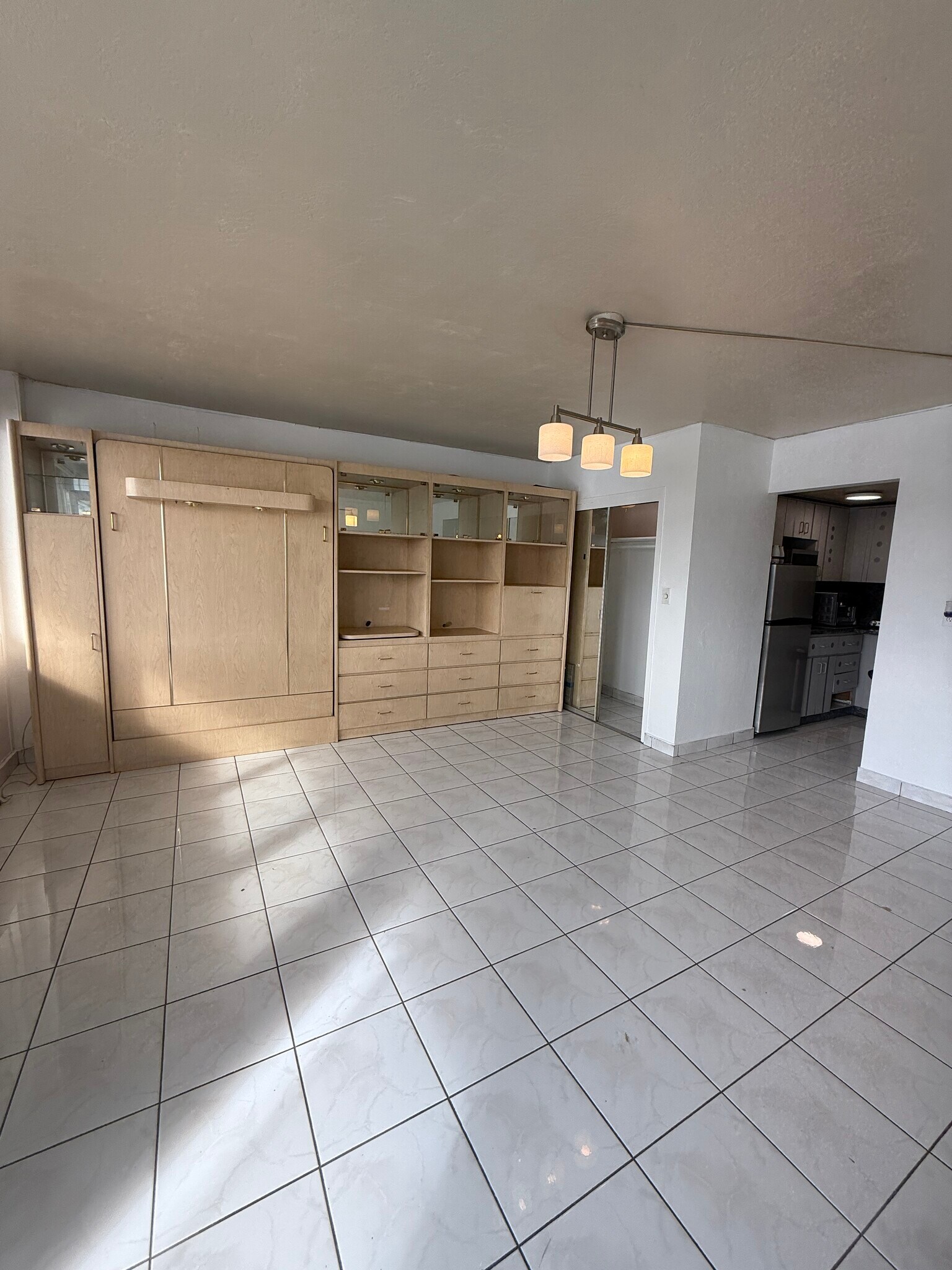 Building Photo - 6484 Indian Creek Dr