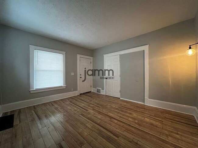 Building Photo - 2602 Vega Ave