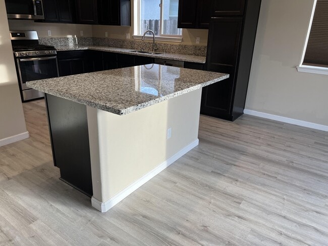 Building Photo - 4321 Paulson Ln