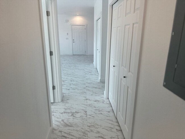 Building Photo - Now Leasing Modern Heights Apartments