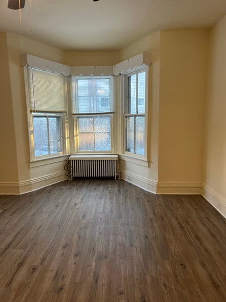 Building Photo - 17 Fonda Ave