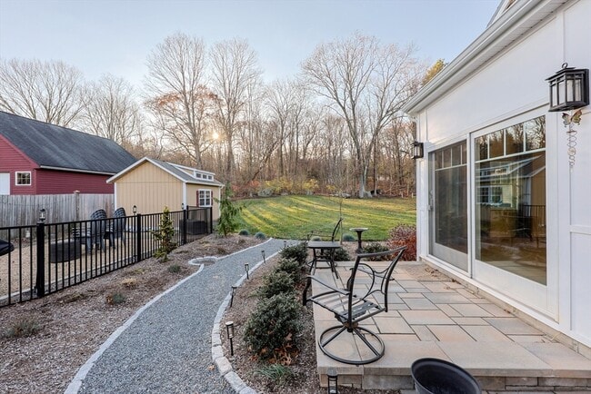 Building Photo - 15 Warren St