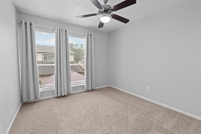 Building Photo - 10327 Gladewood Dr