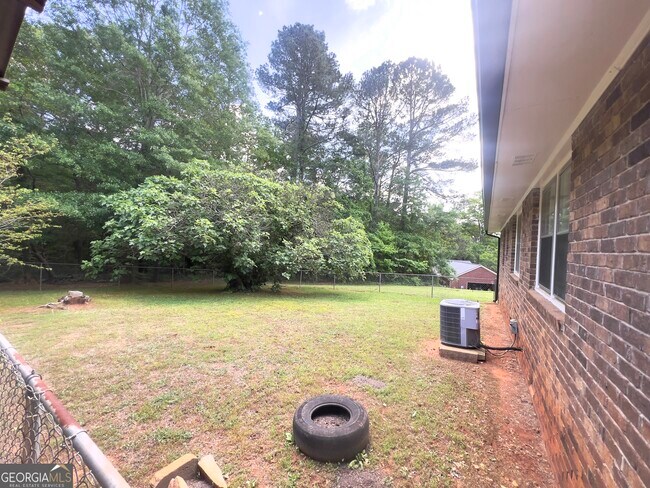Building Photo - 1140 Barber Creek Dr
