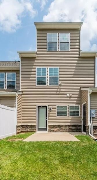 Building Photo - 10620 Marions Pl