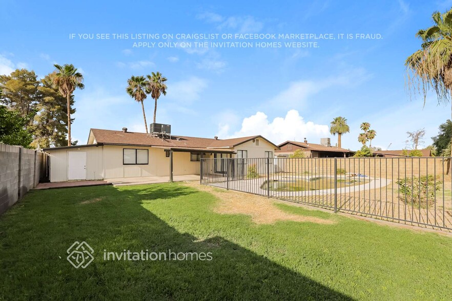 Building Photo - 7438 W Carol Ave