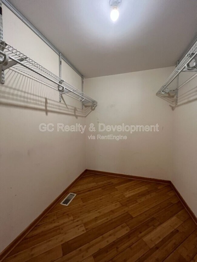 Building Photo - 2805 Breckenridge Cir