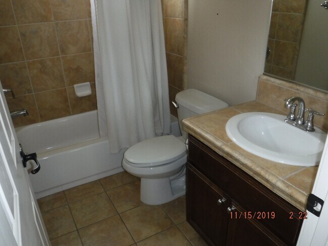 Building Photo - 1127 Manchester Way