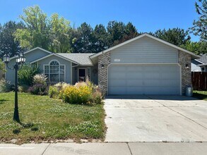 Building Photo - Beautiful Single-Level Home with a Private Backyard Retreat!