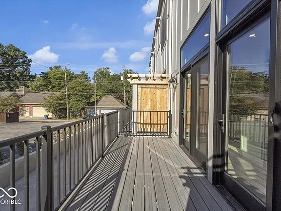 kitchen balcony - 675 E 16th St