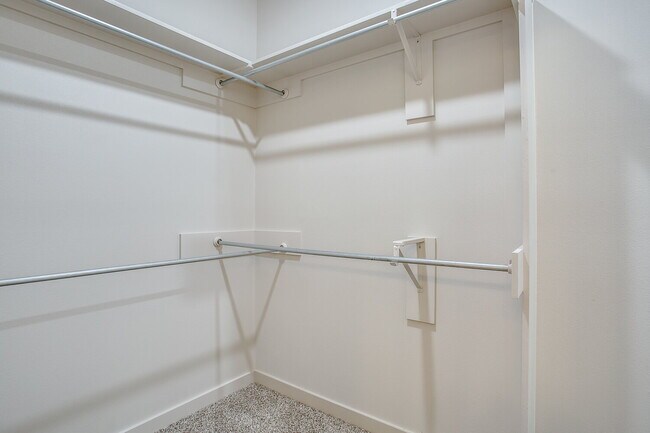 Building Photo - Beautiful New Townhome Located South of To...