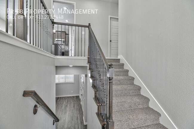 Building Photo - 16970 S Walter St