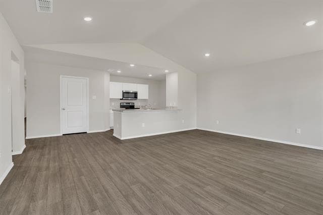 Building Photo - 137 Brooke Dr