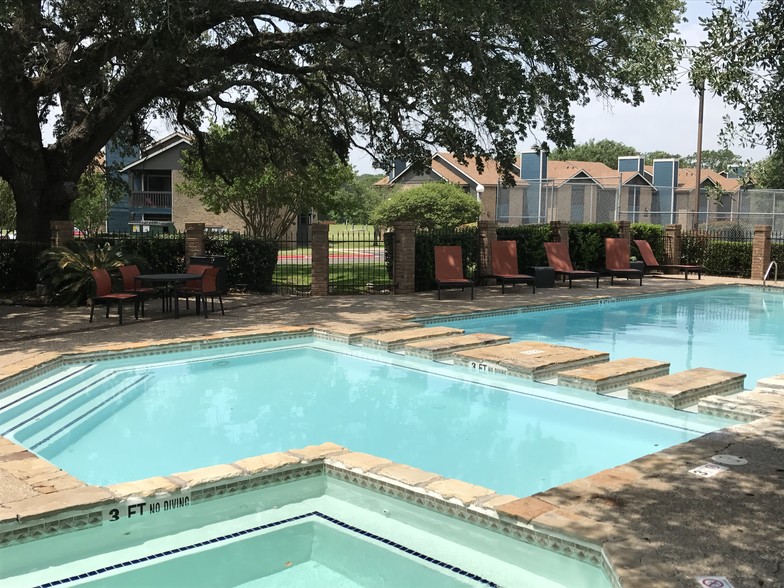 River Oaks 101 S Twin Creek Dr Killeen TX 76543 Apartment Finder