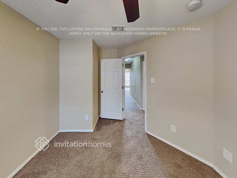 Building Photo - 10200 Cypress Hills Dr