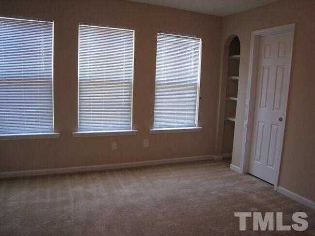 Building Photo - 2941 Casona Way