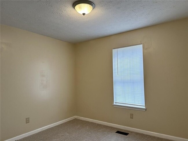Building Photo - 7461 Cardinal Way