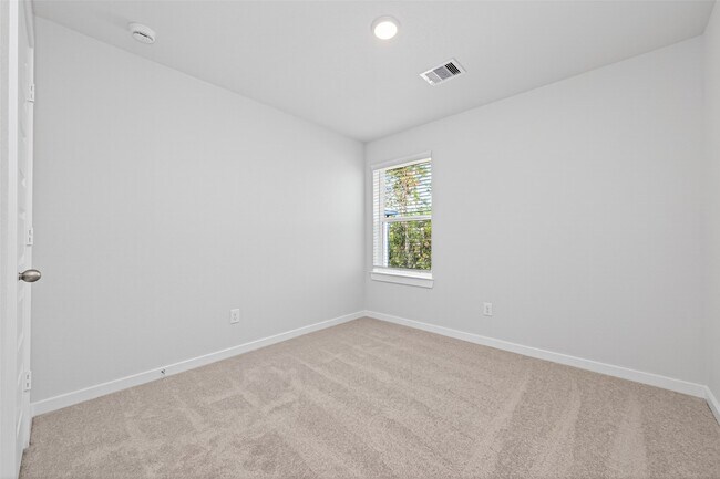 Building Photo - 8514 Blueberry Ash St