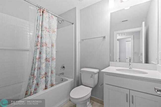Building Photo - 245 Preserve Trl S