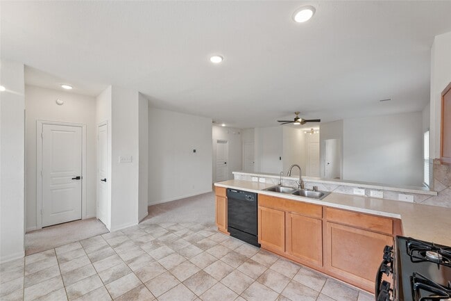 Building Photo - 5006 Fairwater Ct