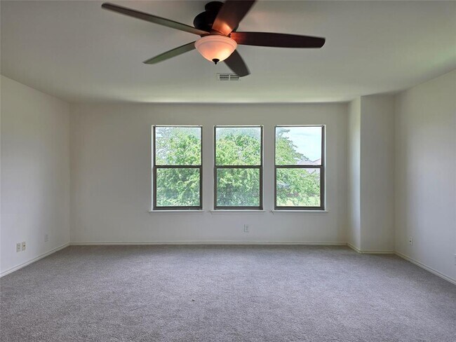 Building Photo - 160 Mistletoe Ln