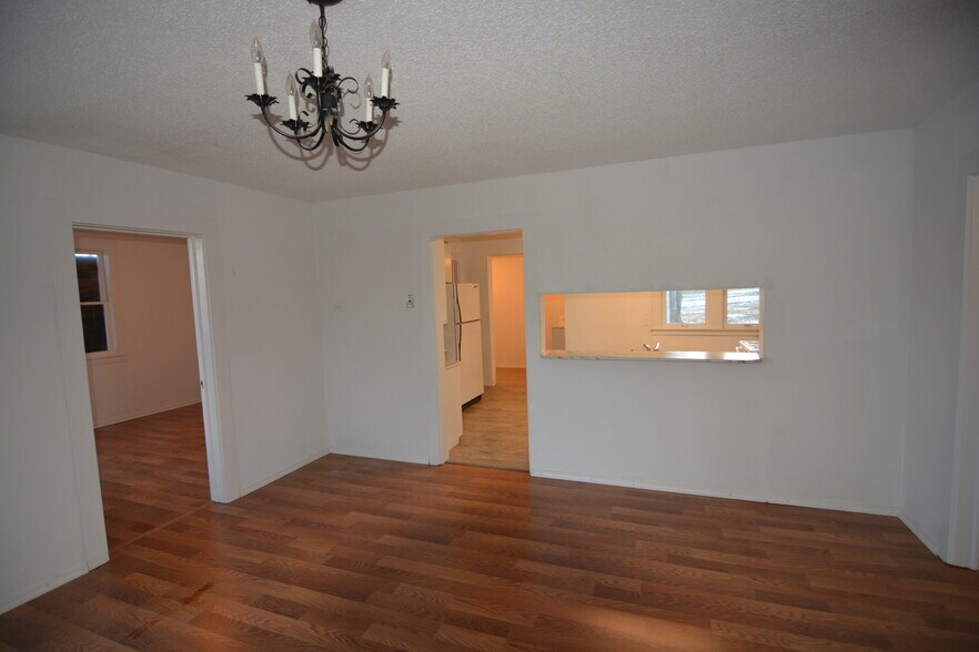 Building Photo - 316 W North 4th St