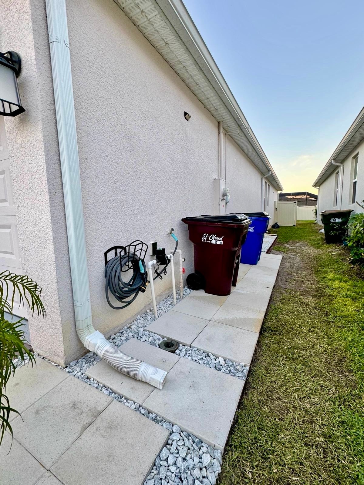 Building Photo - 1775 Good Neighbor Loop