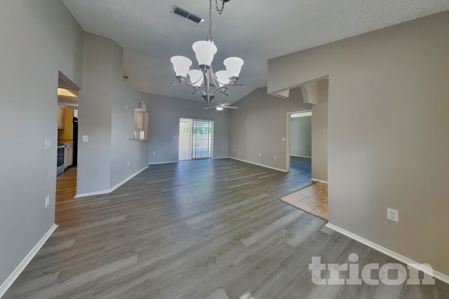 Building Photo - 5150 Ashton Pines Ln