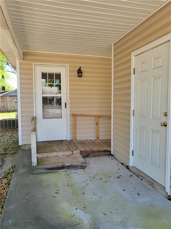 Building Photo - 210 Trixie Ct