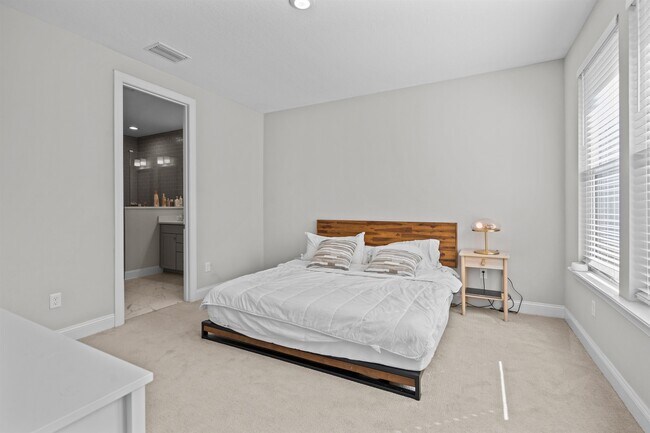 Building Photo - 314 Cool Spgs Ave