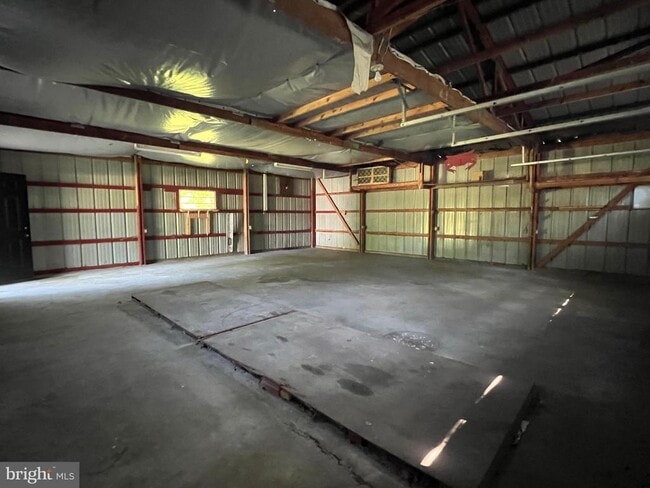 Building Photo - 9872 Red Hill Rd