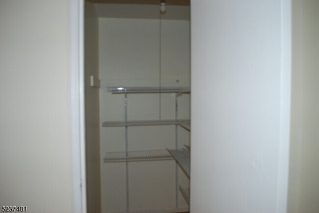 Building Photo - 180 Littleton Rd