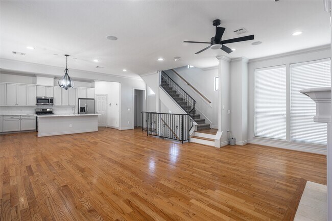 Building Photo - 3104 Hamilton St