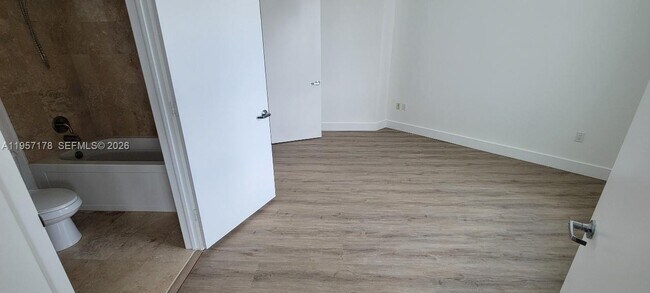 Building Photo - 350 S Miami Ave