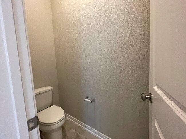 Building Photo - 7519 Broadmoor Cv