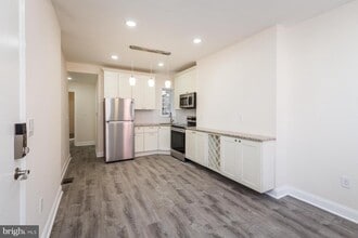 Building Photo - 537 N 33rd St