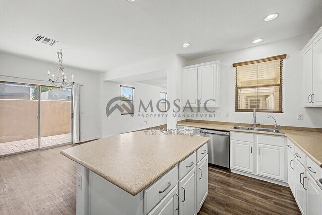 Building Photo - 599 S Buena Vista Ct