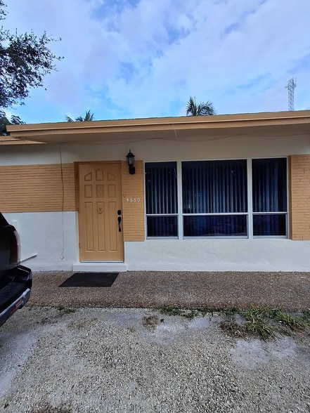 Building Photo - 4850 Southwest 41st Avenue
