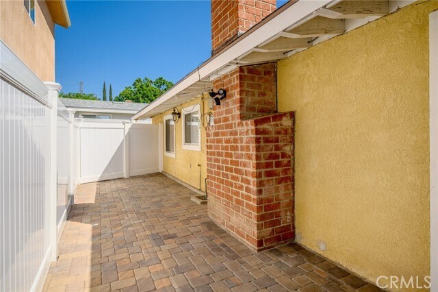 Building Photo - 11243 Paso Robles Ave
