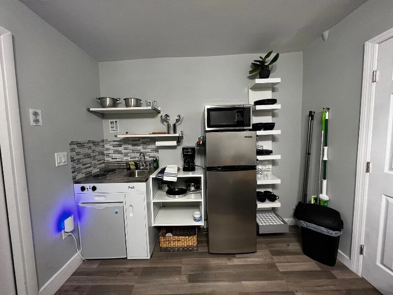 Building Photo - 780 NW 141st St