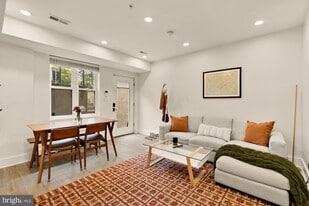 Building Photo - 1519 K St SE